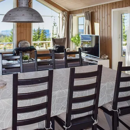 Holiday home Stunning In With Wifi Oyer